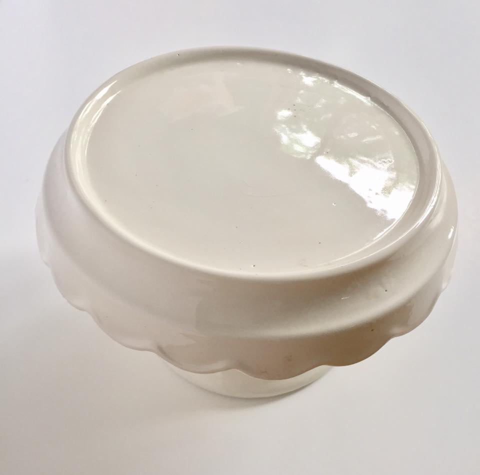 Off White Small Footed Plate