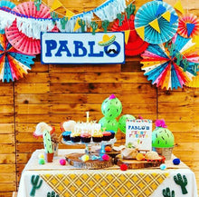 Load image into Gallery viewer, Clear Glass Cake Stand
