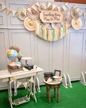 Load image into Gallery viewer, Light Gray Photowall with Decor Set
